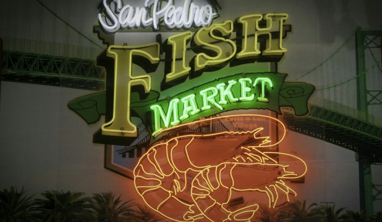 Vice City Guide: Eat at San Pedro Fish Market