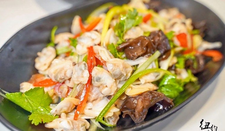 Get hot pot and more at Flushing's new Chicken HotPot