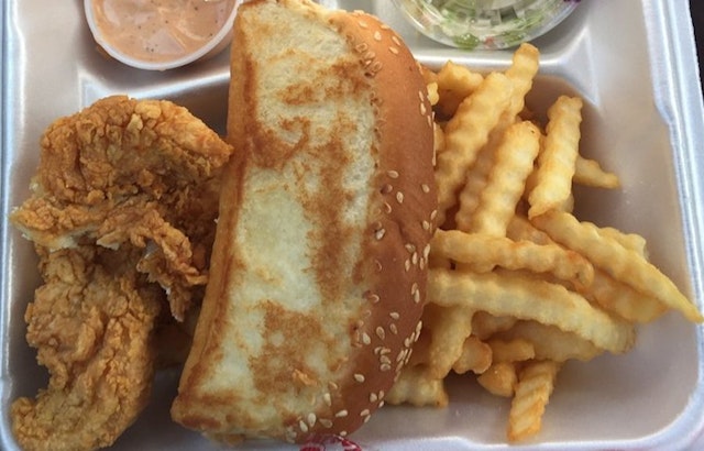 Raising Cane’s Chicken Fingers brings fast food to Briargate