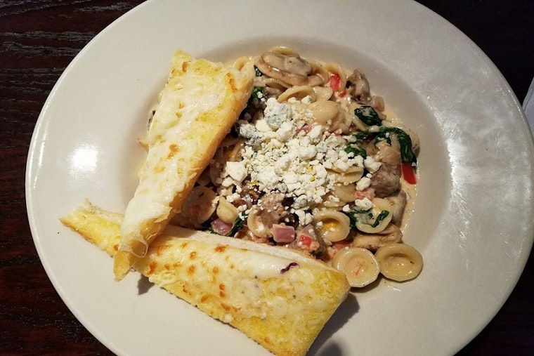 Your guide to the 3 most popular spots in Aurora's Heather Ridge neighborhood