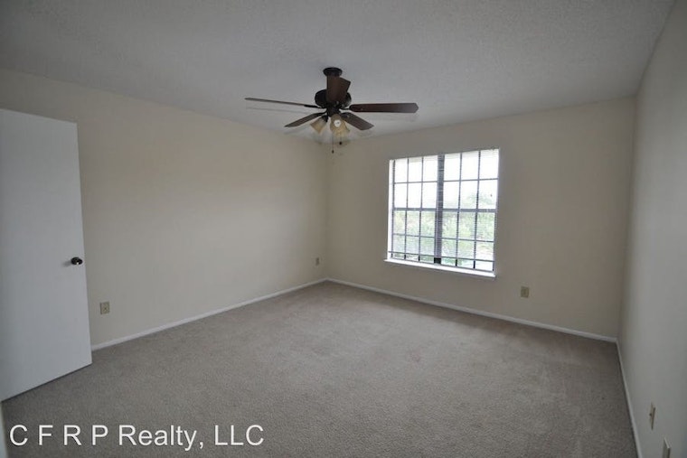 What will $1,000 rent you in Florida Center North, this month?