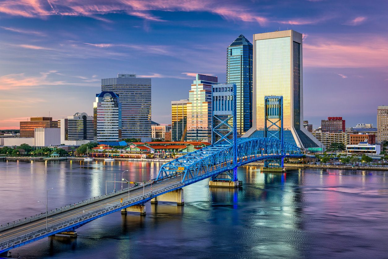 Cheap flights from New Orleans to Jacksonville, and what to do once