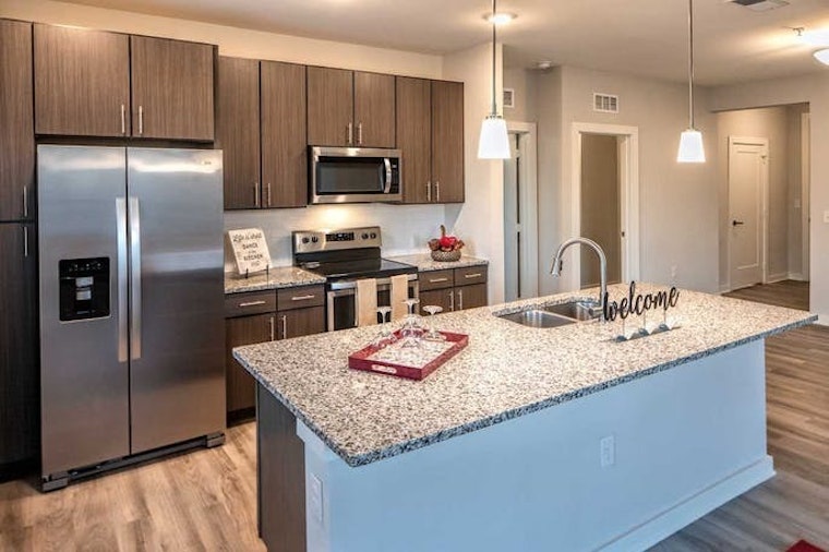 Renting in Jacksonville: What will $1,600 get you?