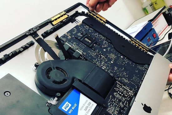 New smartphone and computer repair spot Smart Fix now open in Southfork