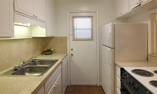 The most inexpensive apartment rentals in Monterey, Jacksonville