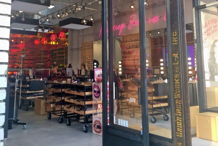 New 'Smashbox' Location Brings Cosmetics To Venice