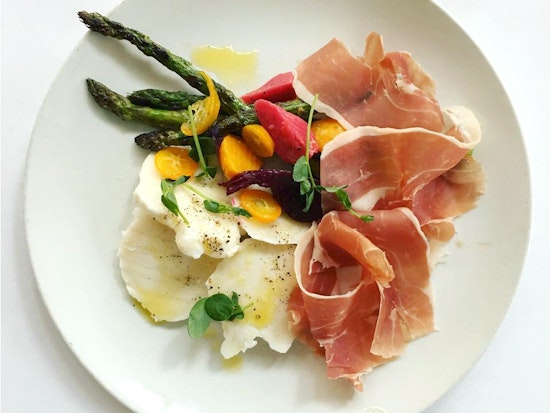 10 Top-Rated Oakland Restaurants That Still Have Tables This Weekend