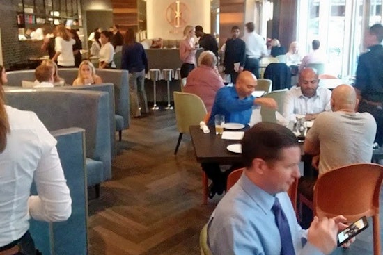 New West Loop American Spot 'Porter Kitchen and Deck' Opens Its Doors