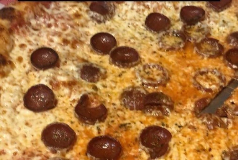 Capo's Pizzeria makes debut, with pizza and more