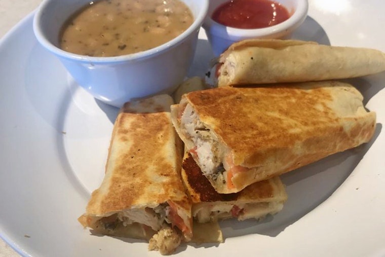 New Westchase Area Mediterranean Spot 'Zoës Kitchen' Opens Its Doors