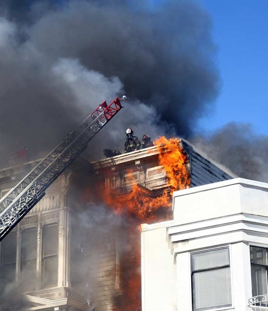 Photos of 5-Alarm Fire Near Alamo Square