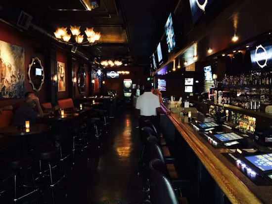Top Las Vegas news: One of city's oldest gay bars closes; 'Jeopardy!' champ plays poker World Series
