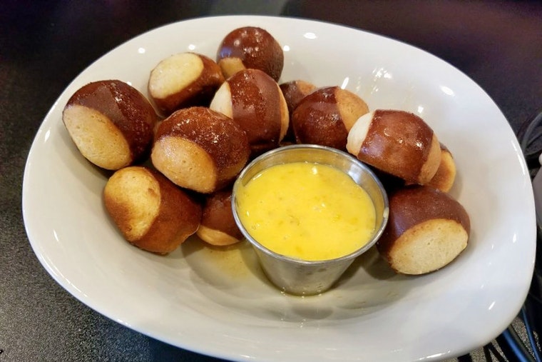 New Cordova-appling comfort food spot Wally Hatchet’s opens its doors