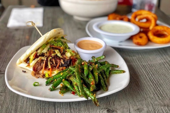 Explore the 4 top spots in Charlotte's Cotswold neighborhood