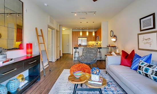 What will $1,500 rent you in Eagle Ford, this month?