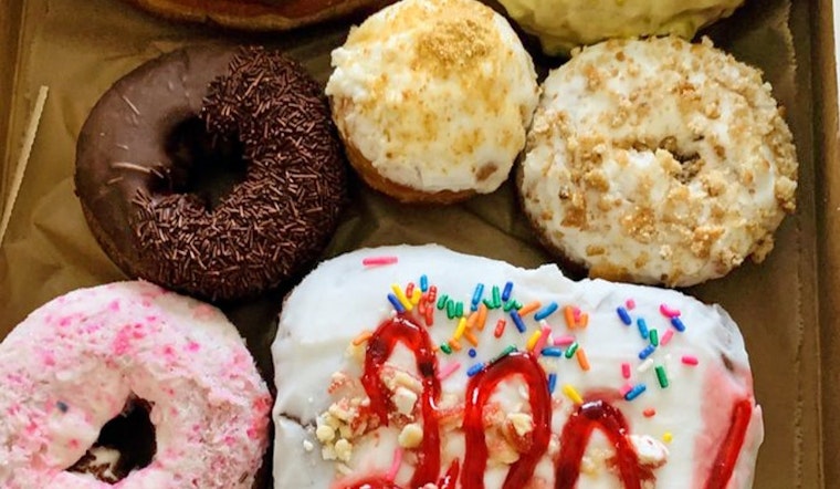 Donut Bar opens new location in Village Center