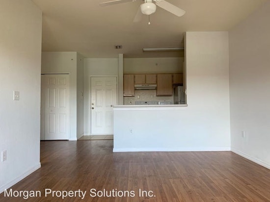 What will $1,100 rent you in Florida Center North, right now?