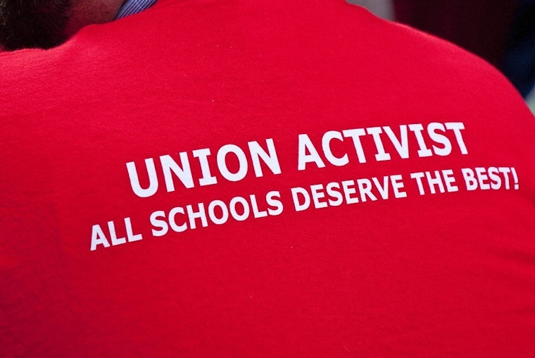 Top Chicago news: Teachers demand raise as board seated; lawyer: Girl hit by ball has skull fracture