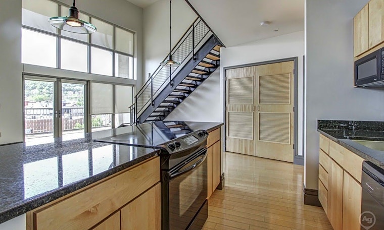 What will $1,800 rent you in Southside Flats, this month?