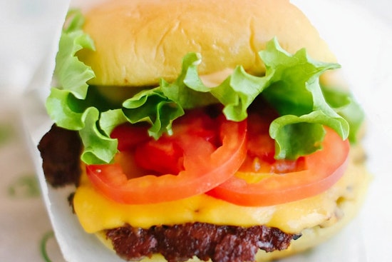 New Shake Shack location now open in downtown Cleveland