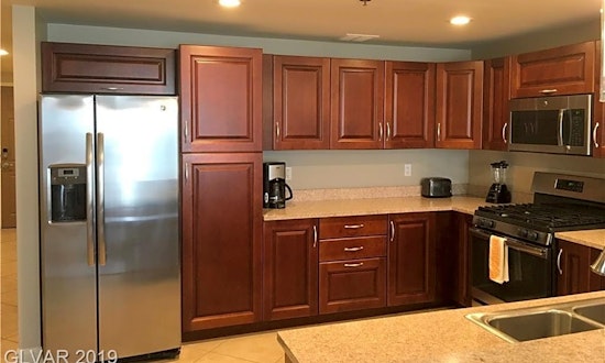 Renting in Las Vegas: What will $2,200 get you?