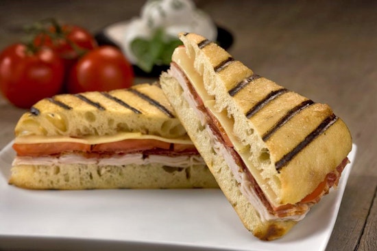 Sertinos brings coffee and tea fare to Pheasant Run