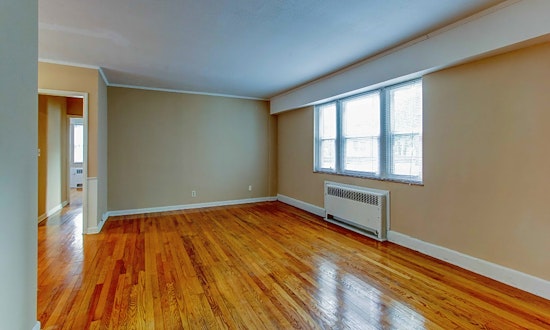 The lowest priced apartment rentals in Buckeye Shaker, Cleveland