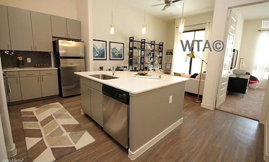What will $1,400 rent you in Upper Boggy Creek, today?