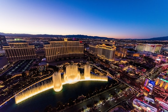 Top Las Vegas news: Poker pro robbed while leaving WSOP; more than 45 displaced after fire; more