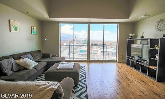 Renting in Las Vegas: What will $2,400 get you?
