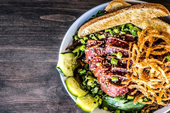 Explore the 5 top spots in Irvine's Oak Creek neighborhood