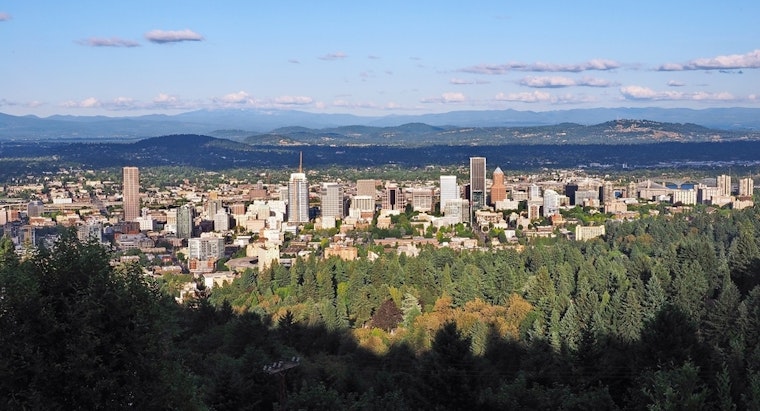 Top Portland news: City Hall reopened after bomb threat; journalist speaks out about attack; more