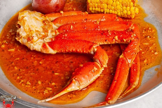 New Willowbrook seafood spot The Juicy Crab opens its doors