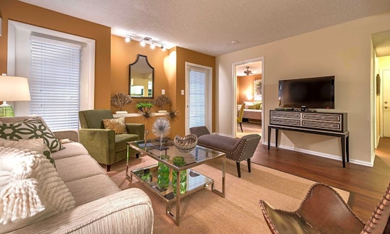 Renting in Saint Petersburg: What will $1,100 get you?