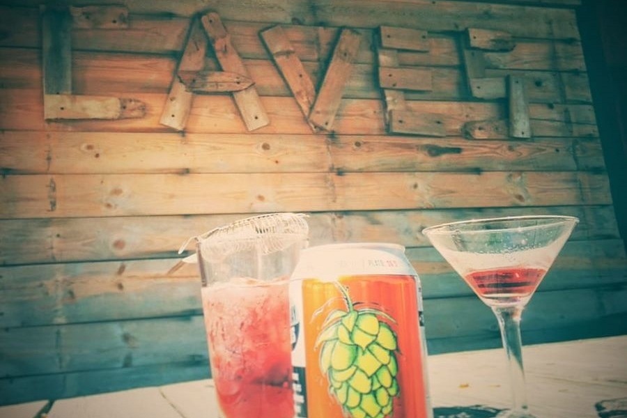 Arlington's top 4 dive bars to visit now