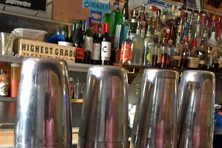 Virginia Beach's top 5 dive bars to visit now