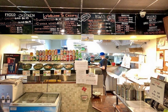 Check out the 5 top spots in Chicago's Lake View East neighborhood