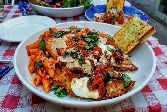 Your guide to the 5 most popular spots in Tampa's Davis Island neighborhood