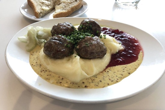 Check out the 5 most popular spots in Minneapolis' Phillips West neighborhood