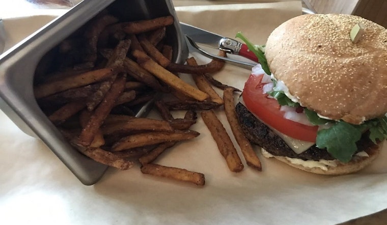 New American spot Brewer’s Kitchen opens its doors in North Hyde Park