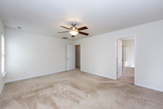 The most affordable apartment rentals in Provincetowne, Charlotte