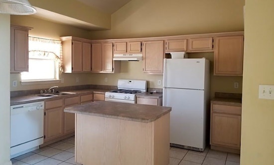 The most inexpensive apartment rentals in Las Tierras, El Paso