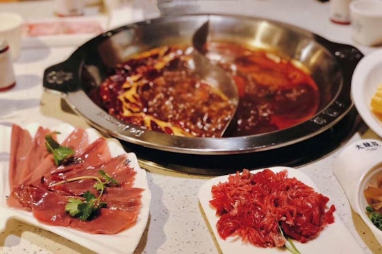 Dalongyi makes Chinatown debut, with hot pot and more