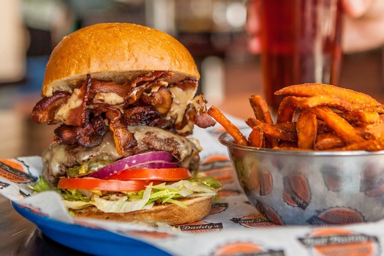 Craving burgers? Here are Aurora's top 5 options