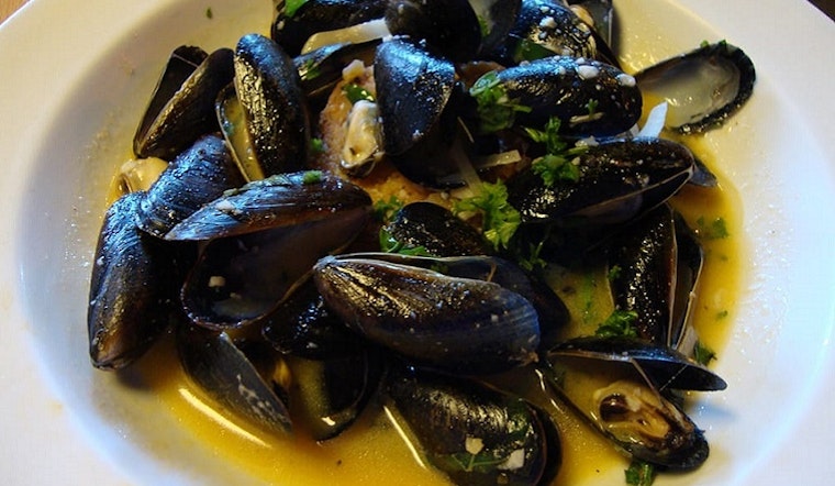 Here are Aurora's top 4 seafood spots