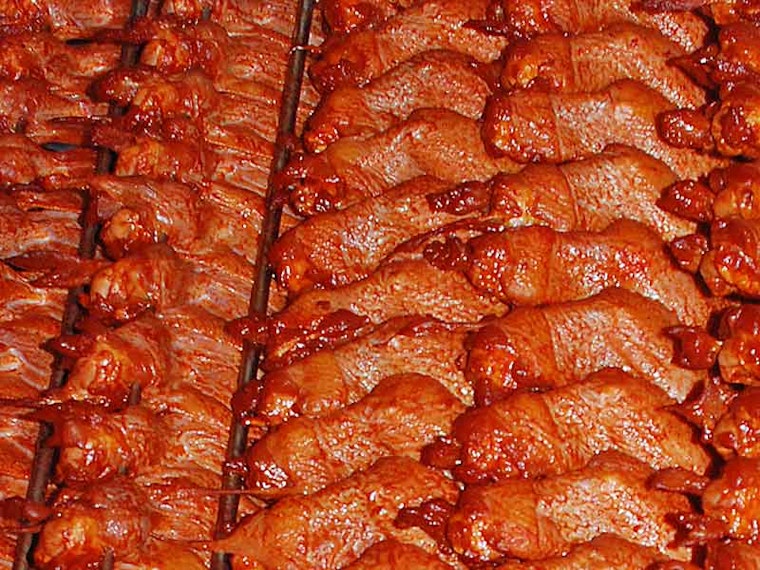 Wing Wings Searching For a Few Hungry Competitors