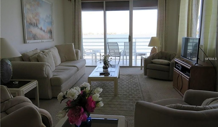 The most inexpensive apartment rentals in Isla Del Sol, Saint Petersburg