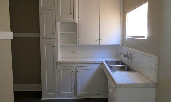 Renting in Long Beach: What's the cheapest apartment available right now?