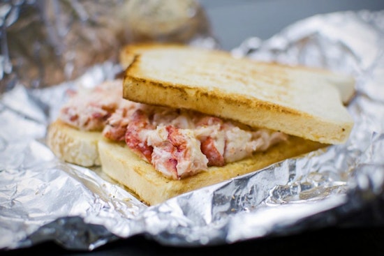 Your guide to the 5 top spots in Cambridge's Riverside neighborhood