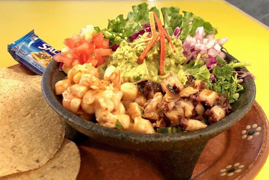 La Marisquera Ostioneria brings Mexican fare to Mid West